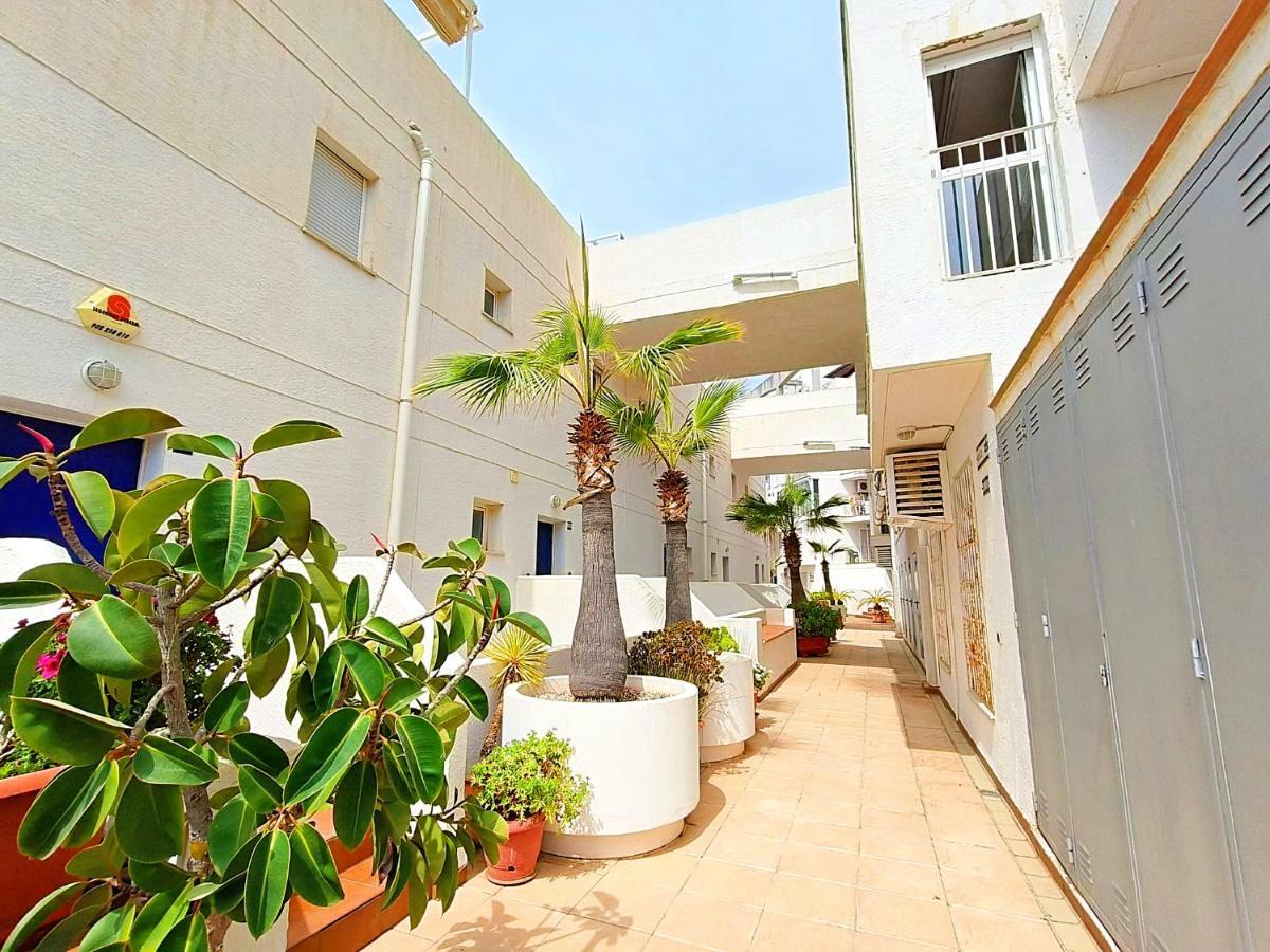 Stunning Two Level Apartment In Benidorm Villa Marina 外观 照片